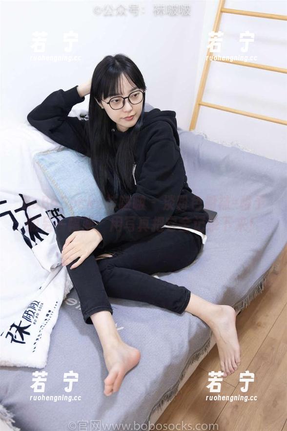 BoBoSocks袜啵啵 - 淡粉色船袜=稚予的另一幅画：用写真把它全记录下来！
