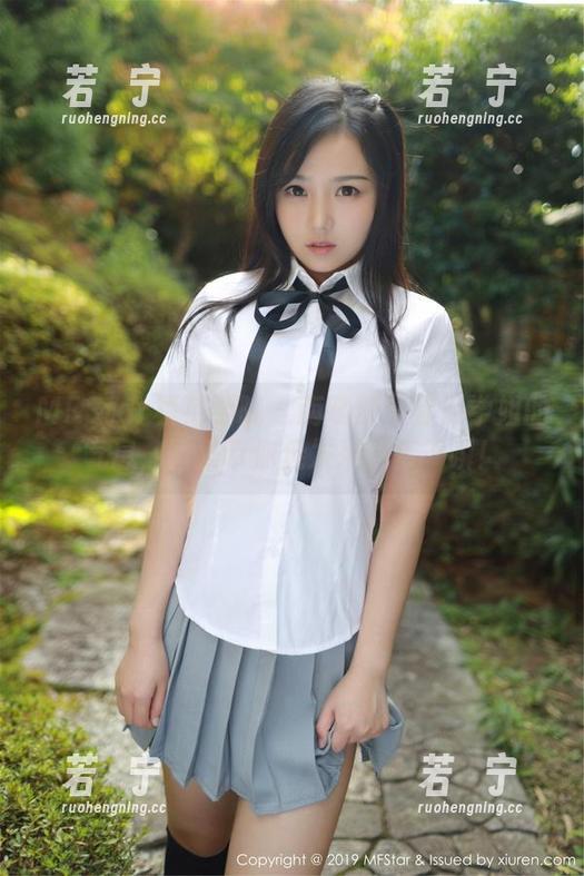 MFStar模范学院 - 南晓梦：那份学姐的气息，图集带你走发呆的每一瞬！