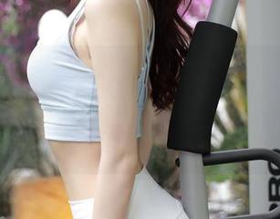 MFStar模范学院 – 在天台，电竞唐嫣的写真好像在说：“来，我来偷你的视线。”