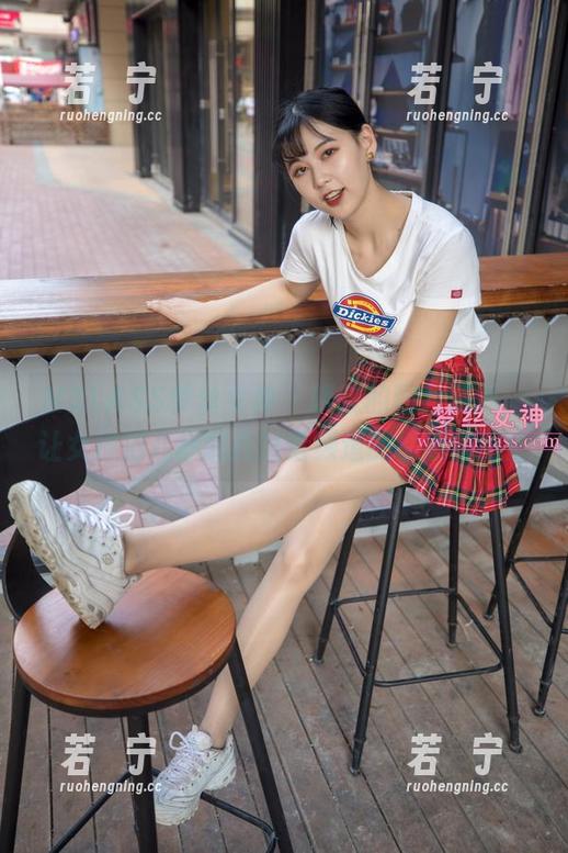 MSLASS梦丝女神 - 晓晓的图片精选，让女神范儿标配我放错频道的愤怒情绪！