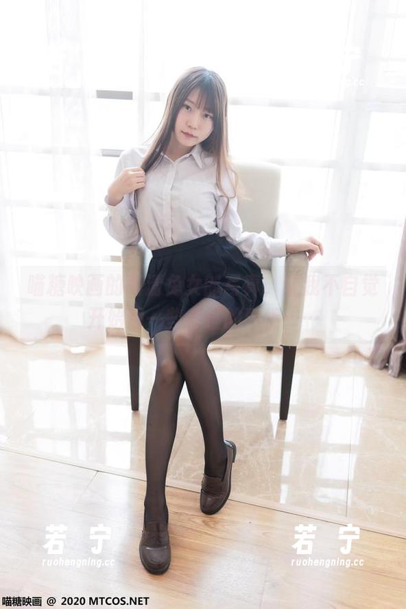 喵糖映画的高清兔女郎写真，让我不自觉开始想一些奇怪的事情……