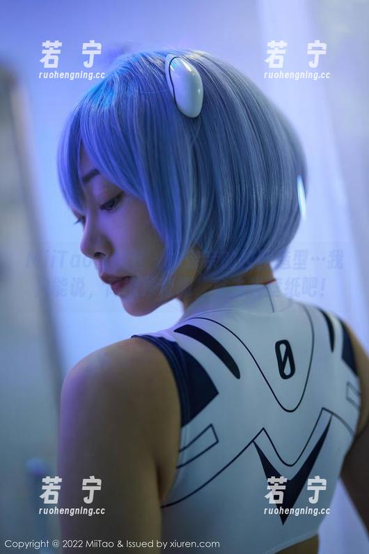 MiiTao蜜桃社 - 木奈奈的校服造型…我只能说，高能预警啊，拿去当壁纸吧！