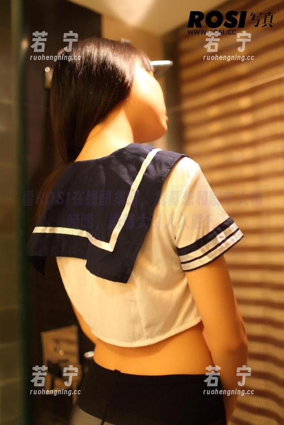 看ROSI在线图集时，我真想和剧中人物唠唠，剧情太引人入胜！