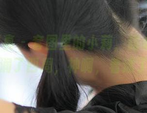 ROSI写真 – 套图里的小莉，甜心的意味湿润了四周，神啊，着迷了。