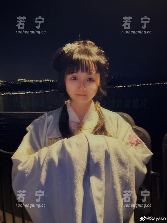 Sayako＿今年4岁在泳池的全套照片，下载的时候可别掉眼泪哦。