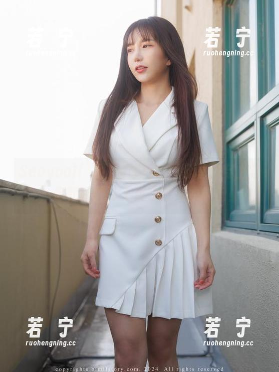 Seoyool(서율)的旗袍套图分享：穿上它，你就能拥有无数个想象的瞬间！