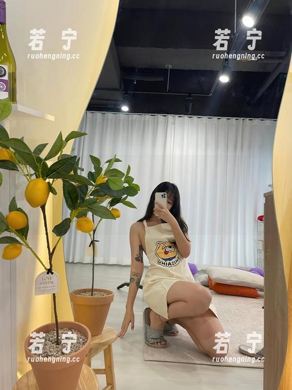 Sira(시라)的秘书控，这组原图和照片让我觉得，原来打扮成秘书也是能这么迷人的啊。