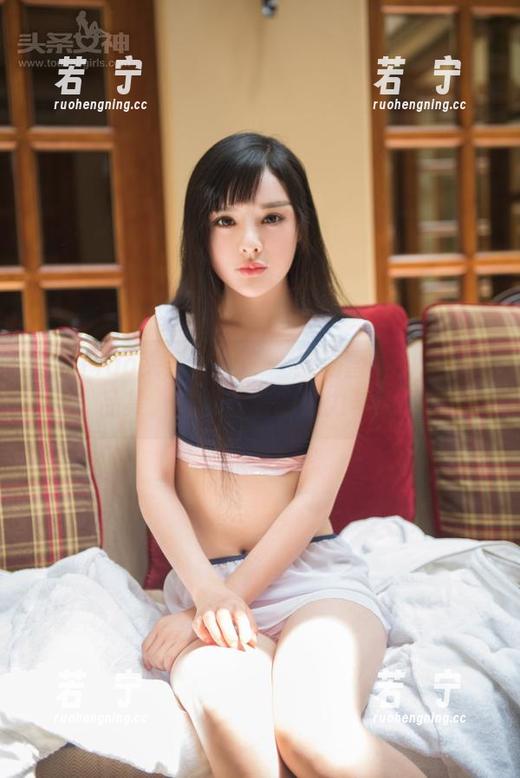 TouTiao头条女神-冯雪娇 TouTiao头条女神 - 一组冯雪娇的运动作品集,难以置信的张力与柔和