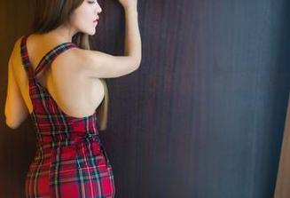 TuiGirl推女郎 – 私房写真里的松果儿：这双美脚真让人对着出神