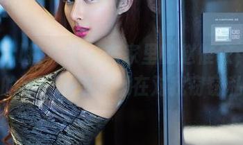 TuiGirl推女郎 – 在家里的赵惟依，套图中的每一角落都像在对我窃窃私语