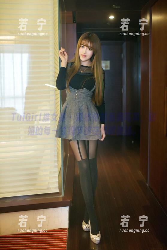 TuiGirl推女郎 - 赵惟依的私房写真，御姐的每一寸细节都在高调张扬。
