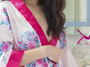 UGirls尤果网 – 一张照片，方子萱和粉色，怎么妙得让我目光停留在那儿。