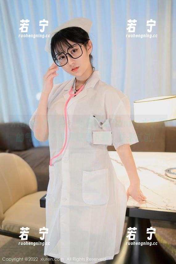 Xiuren秀人网 - 想要丹妮Danny水手服的气场吗？免费获取下载，快来试试！