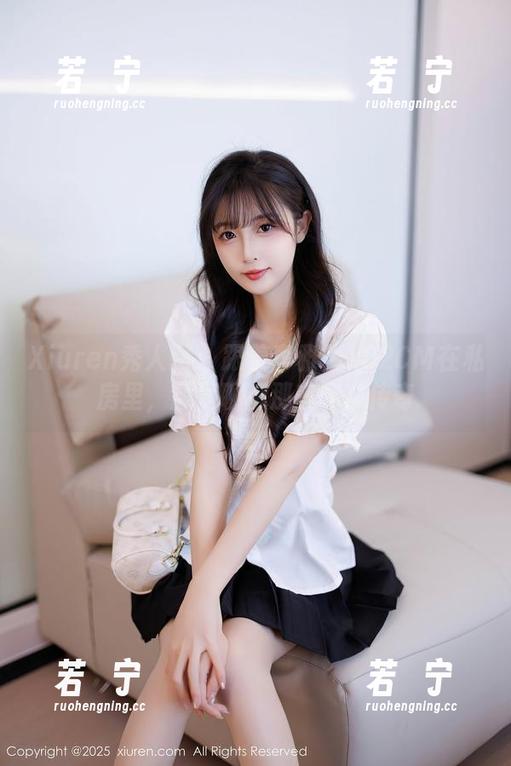 Xiuren秀人网 - 跟着李雅柔182CM在私房里，顺便聊聊那些网袜传奇