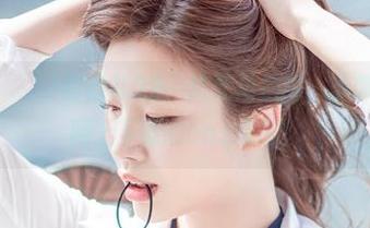 Yebin(전예빈)的婚礼02：这死角拍的，多像我之前在网上下载的cos案例！