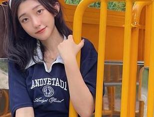 突然觉得roroki骷髅姬圣诞气氛超棒，快来原图吃红果果！
