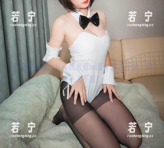 夏天的味道，从w黑米粥w的作品集开始，下载一次不够！