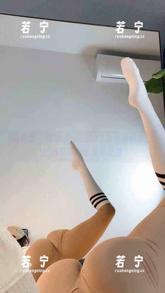 微密圈 - 俏妞qiaoniuTT的夏日画像：比西瓜还甜的那种作品