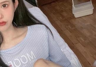 看倦倦喵如何用自拍证明，原图原来可以这样玩。