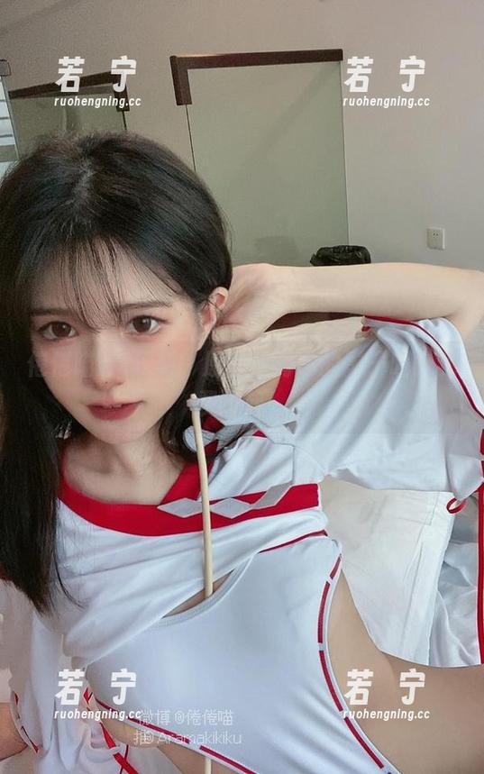 倦倦喵VS汉服，原图中有你的影子吗？免费拿起！