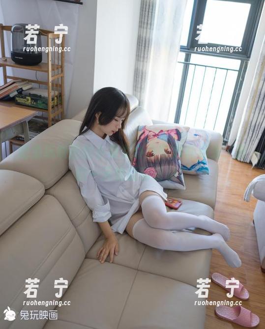把兔玩映画的小莫女仆合集放在床头，新的一天也能萌萌哒！