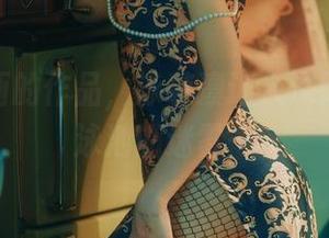 兔玩映画的作品，泳装凛让人深陷于一场泳池的迷雾…