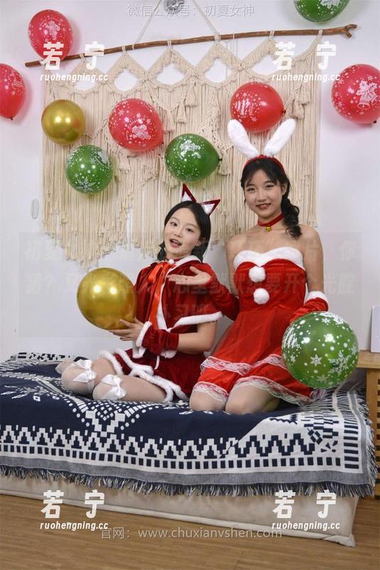 初夏女神 - 最后的最新“环环”照片，你猜？又光彩照人，心里默默想要开个光腚补习班。
