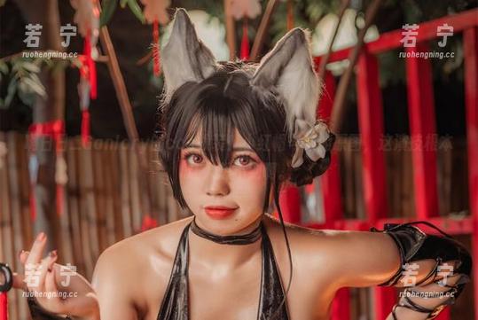 啊日日_Ganlory的cos换装！小红帽与狼的原图，这演技根本让人想不到啊。