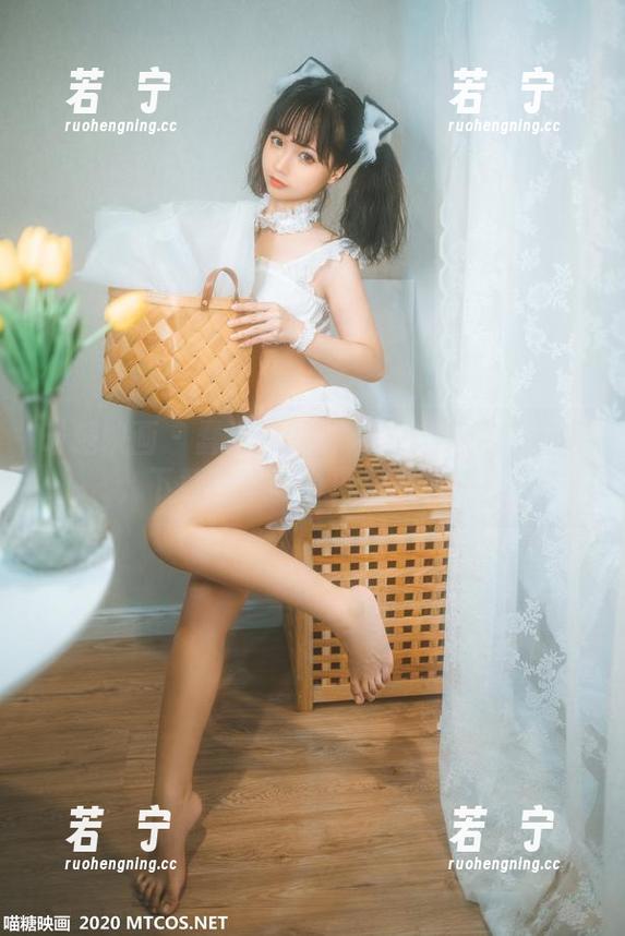 喵糖映画 - 蠢沫沫的冒险与水手服的混搭，下载这本写真再思考人生！