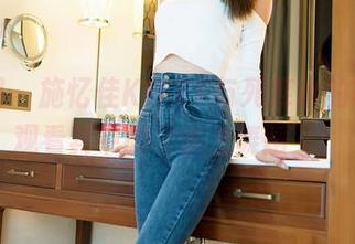 嗲囡囡 – 施忆佳KITTY与死库水的等待，观看其中的‘水上舞蹈’！