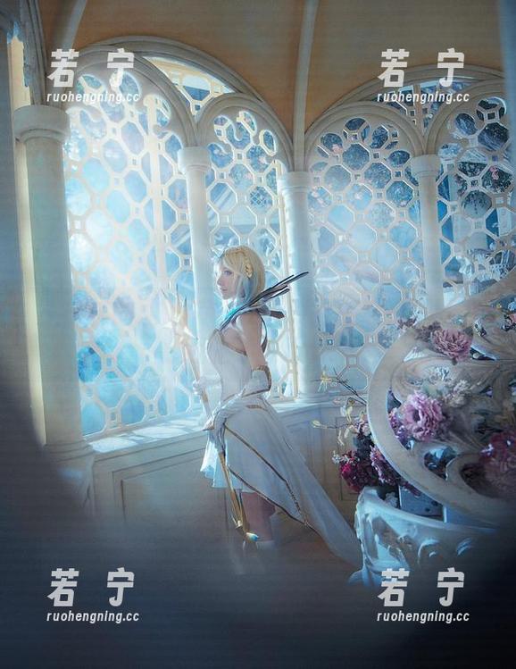 在下萝莉控ii 不一样的职业装:在下萝莉控ii的写真给我上了一课!