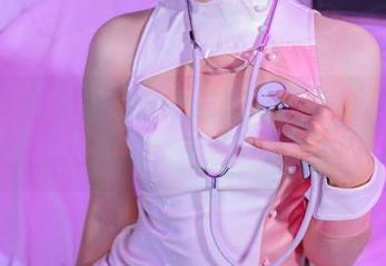 比叡泳装图集，满满夏夏子的气息，像一股迷人的气泡，蹦蹦跳跳的过来！