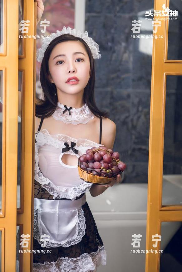 头条女神 - 泡泡多了点——美纳子的浴室风景，统统免费给你，来领套图吧！