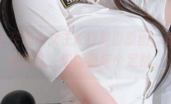 全套全在这！女主K的美脚原图，值得反复细品，细腻到每个足趾。