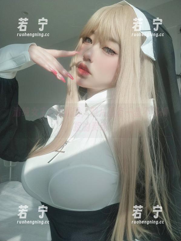 清纯女主K的原图，照片里有一丝不易捕捉的灵动