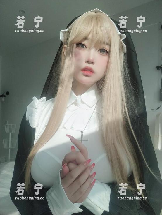 女主K 女主K的性感偶像cos,让我恨不得点赞到手抽筋啊。