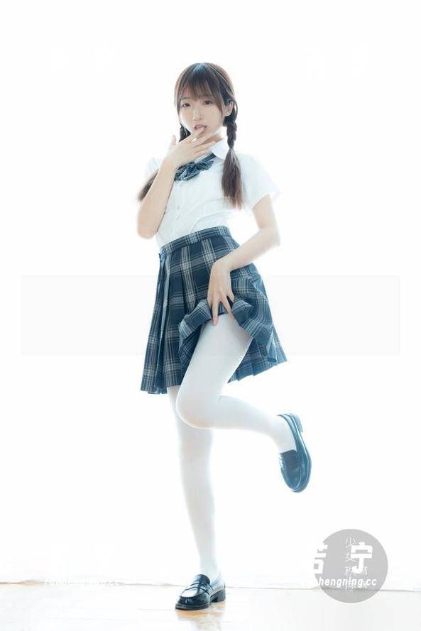 少女秩序-小葵 少女秩序 - 定制写真,小葵和白丝,居然让我想起了夏天的味道