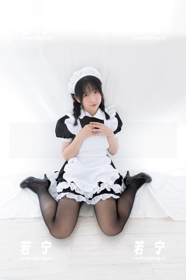 少女秩序 - 空姐的日常？试试鹿可的极速高清图集，动漫与现实的交互。