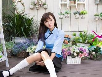 尤果网 – 原图分享！倪叶腾的职业装，真是考验审美的神作。