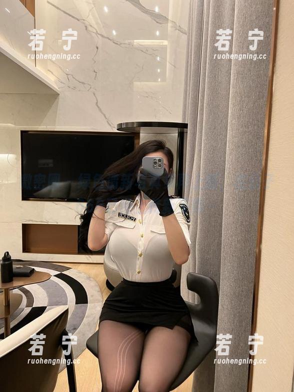 微密圈 - 绿色清新写真集再上新，左公子666已经上传新姿势～