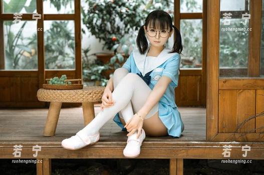 这也是免费的？幼水铃衣的比基尼美图，一眼看去忍不住想补补这边的身材。