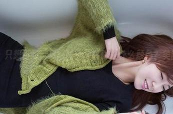 推女郎 – 只想问问，易阳的天使装饰是什么颜色？美图都筛了