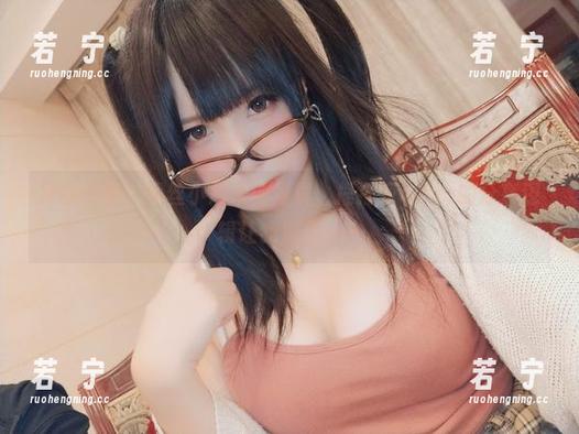 冷静分析：黑丝小恶魔的写真，摇摇乐yoyo的分享逻辑让我深思……