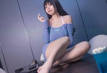 在无颜小天使wy的镜头下，昭和太太的每一张私房原图都让我不得不多想几遍！