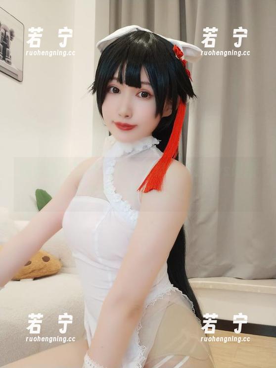 暖黄的泡泡中，木之本果的浴缸cos碰撞了灵感，图包通行证！