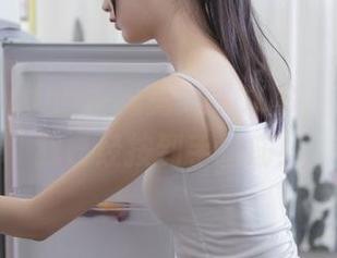 木棉棉OwO的蕾姆兔女郎COS，下载按钮我已经按到手抽筋！