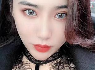 微密圈 – 厉害了我的林子喵Lynne，连高跟鞋的美图资源也真让人一愣一愣的。