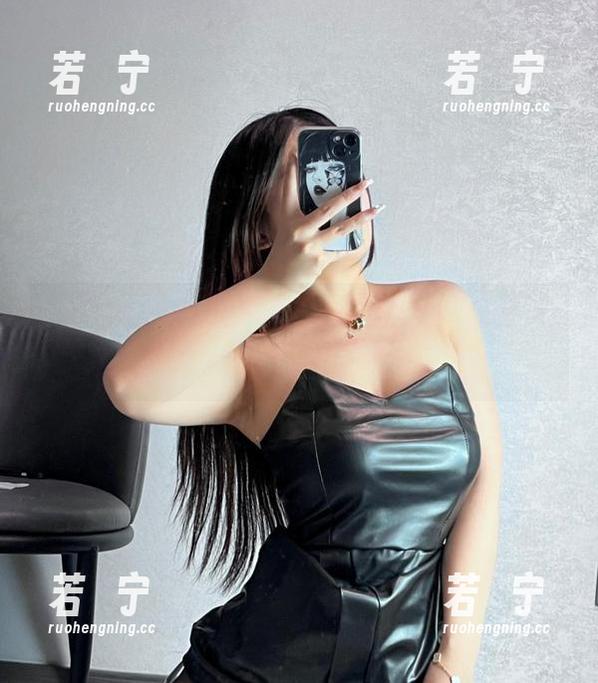 微密圈 - 放慢呼吸，桃沢樱呀的女仆原图，让我思考了人生的意义……