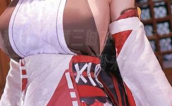 校服的私拍，桜满三时在资源海洋中游刃有余，能不能再来一次？