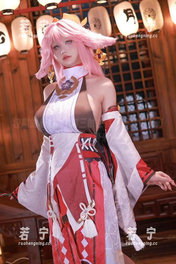 桜满三时 校服的私拍,桜满三时在资源海洋中游刃有余,能不能再来一次?